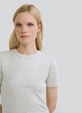 Футболка в рубчик