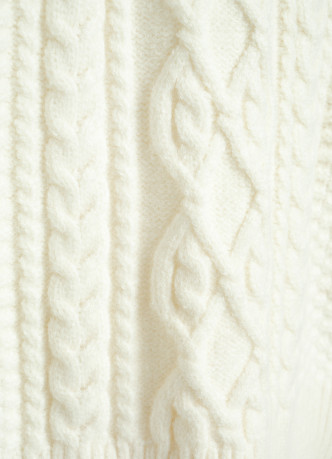 Джемпер с косами