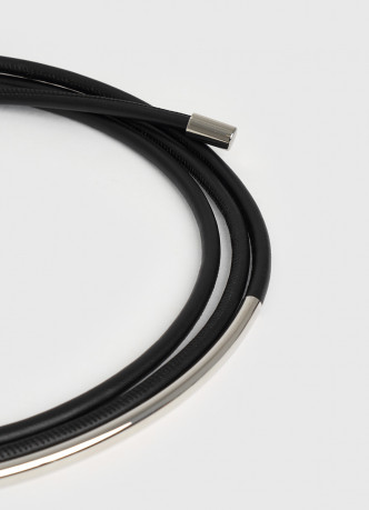 Пояс-шнур с металлической деталью