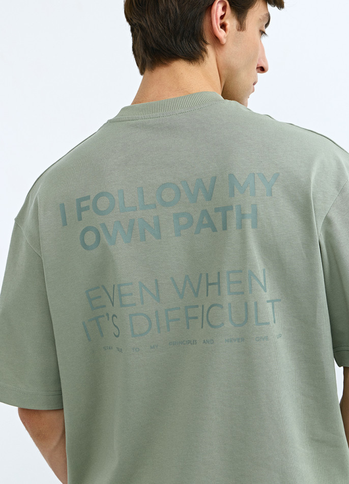 Футболка с принтом