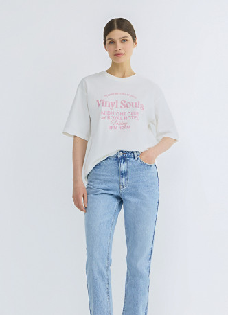 Прямые джинсы со средней посадкой