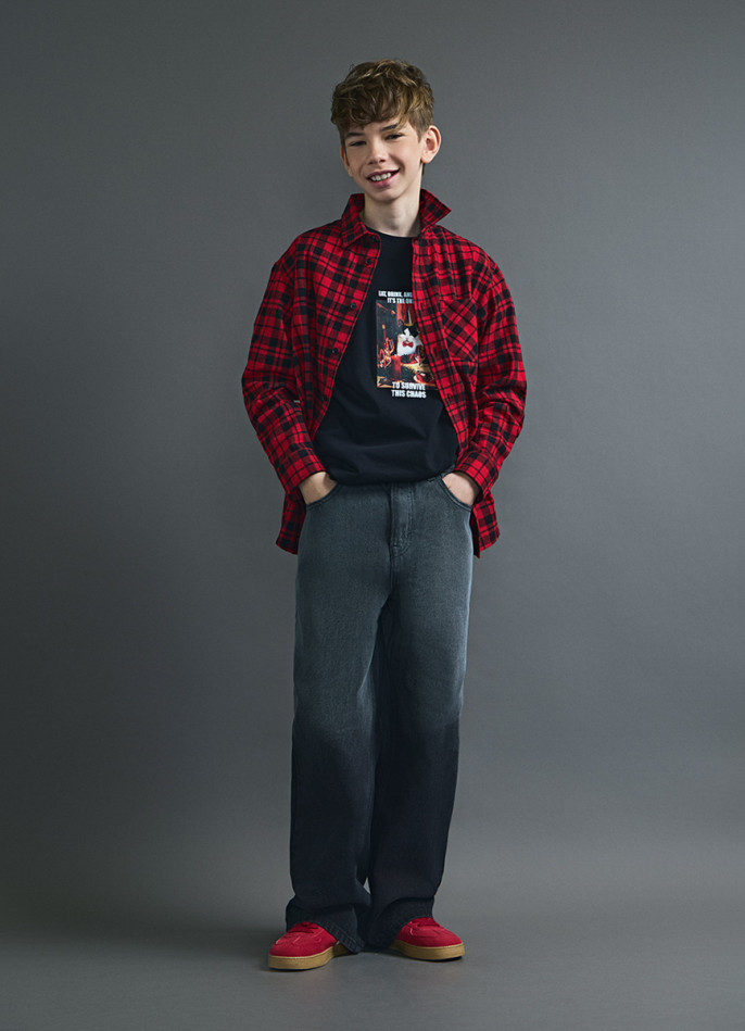 Широкие джинсы с градиентом для мальчиков