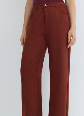 Прямые брюки из искусственной замши