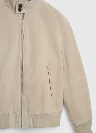 Бомбер из натуральной замши