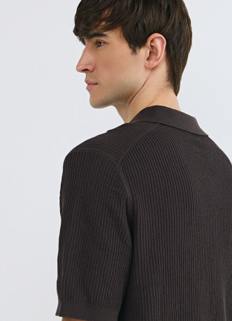 Поло из текстурной ткани