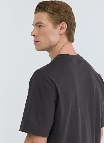 Футболка с принтом