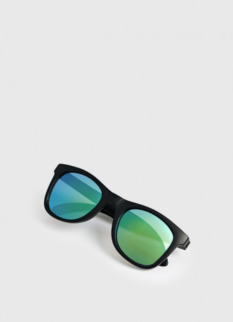 Солнцезащитные очки для мальчиков