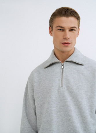 Свитшот с воротником-стойкой на молнии