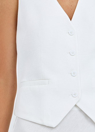 Жилет на пуговицах