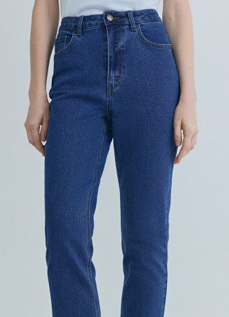 Узкие джинсы с высокой посадкой
