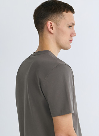 Базовая футболка