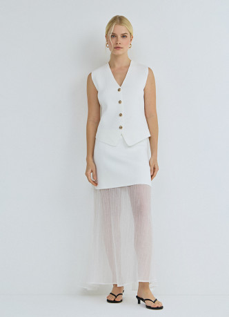 Вязаный жилет на пуговицах