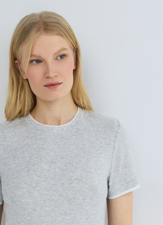 Футболка с контрастной окантовкой