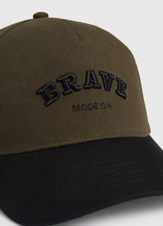 Бейсболка с вышивкой