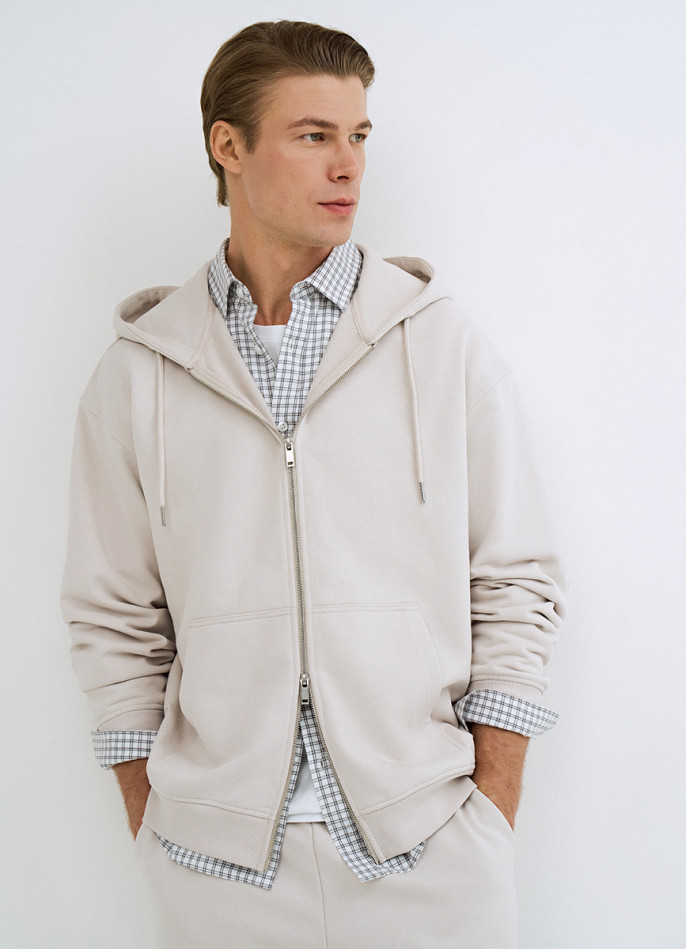 Толстовка на молнии с капюшоном