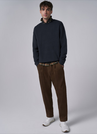 Джемпер с лёгкими потёртостями