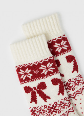 Носки с новогодним узором