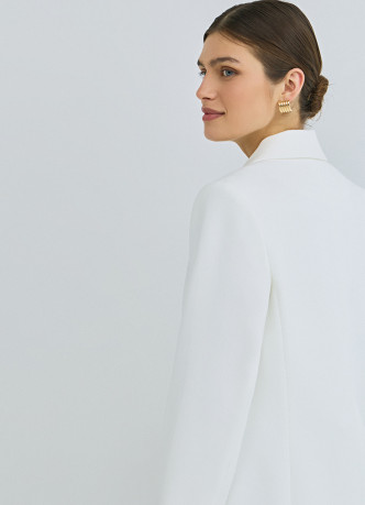 Двубортный приталенный жакет