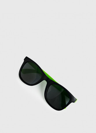 Солнцезащитные очки для мальчиков