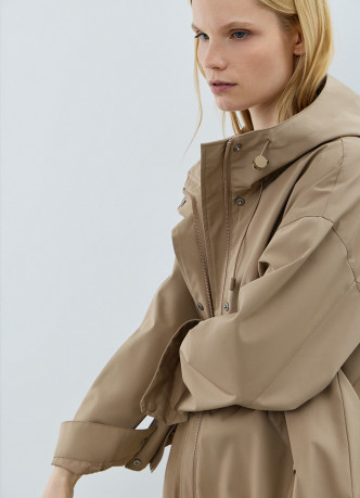 Легкая куртка