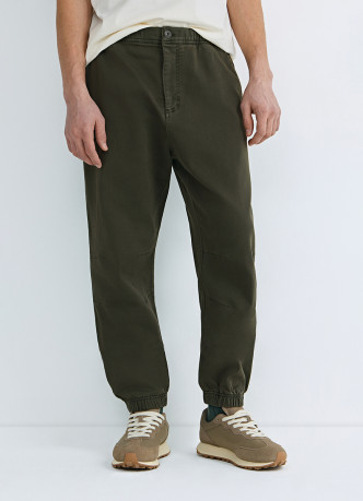 Джоггеры из эластичной ткани