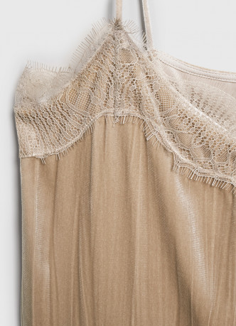 Бархатный топ с кружевом