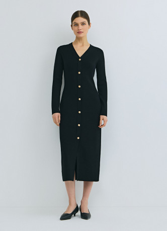 Вязаное облегающее платье