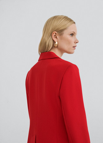 Однобортный приталенный жакет