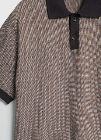 Поло из текстурной ткани