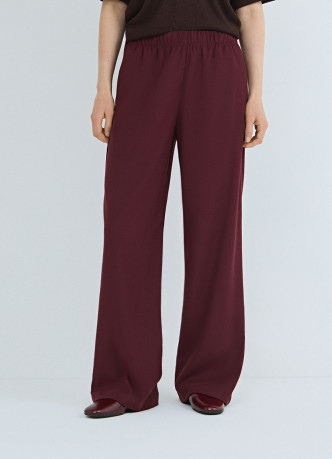 Прямые брюки с эластичным поясом