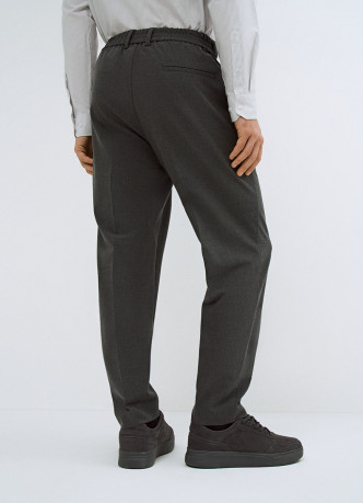 Прямые брюки с эластичным поясом