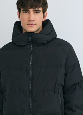 Утеплённая куртка с бесшовной технологией