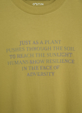 Футболка с принтом и вышивкой