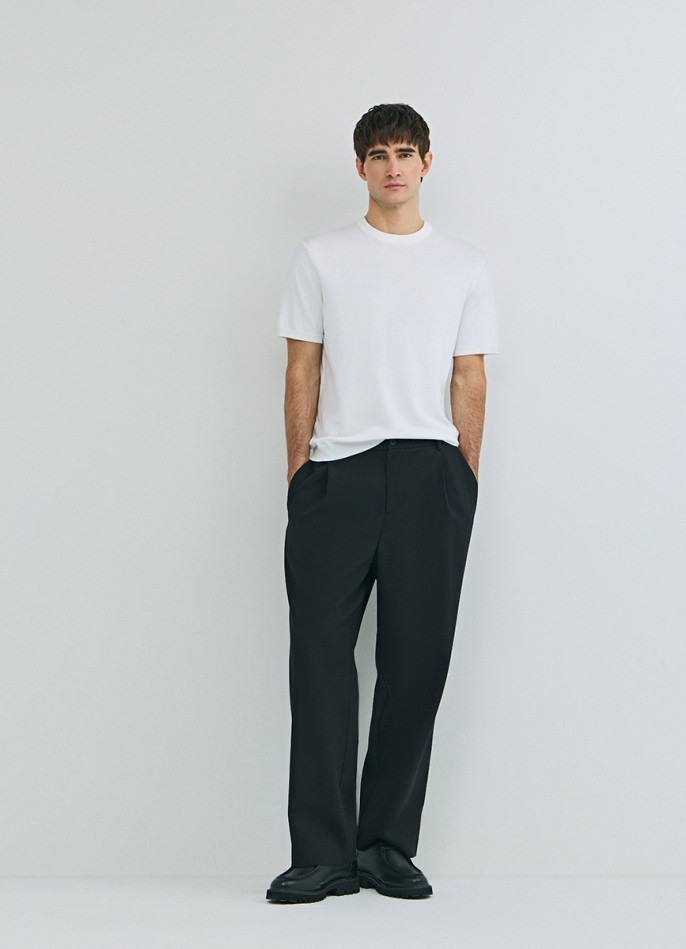 Вязаная футболка из пряжи