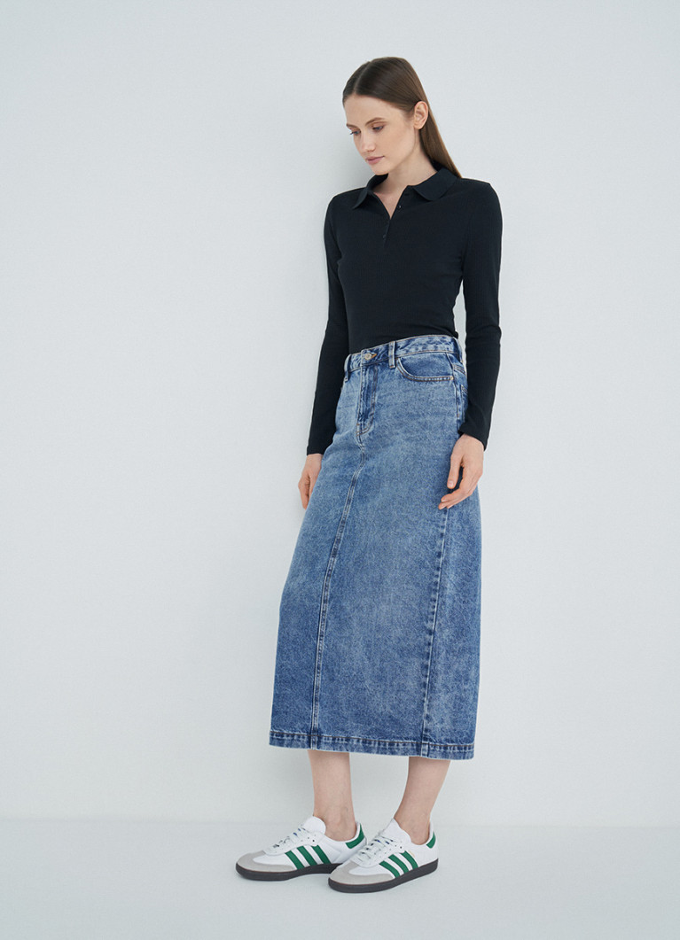 Привлекательные джинсовые юбки 2024-2025 – фото-идеи луков на любой вкус