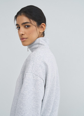 Толстовка с воротником-стойкой на молнии