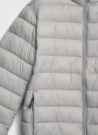 Утеплённая лёгкая куртка с воротником-стойкой