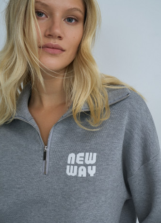 Джемпер с воротником на молнии