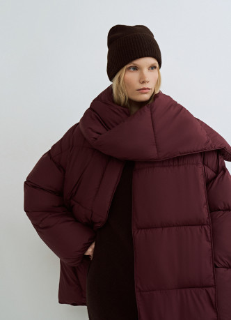 Вязаная шапка с отворотом