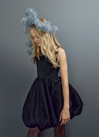 Платье на бретелях с бантами для девочек