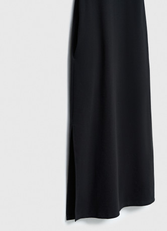 Платье-футболка с разрезом