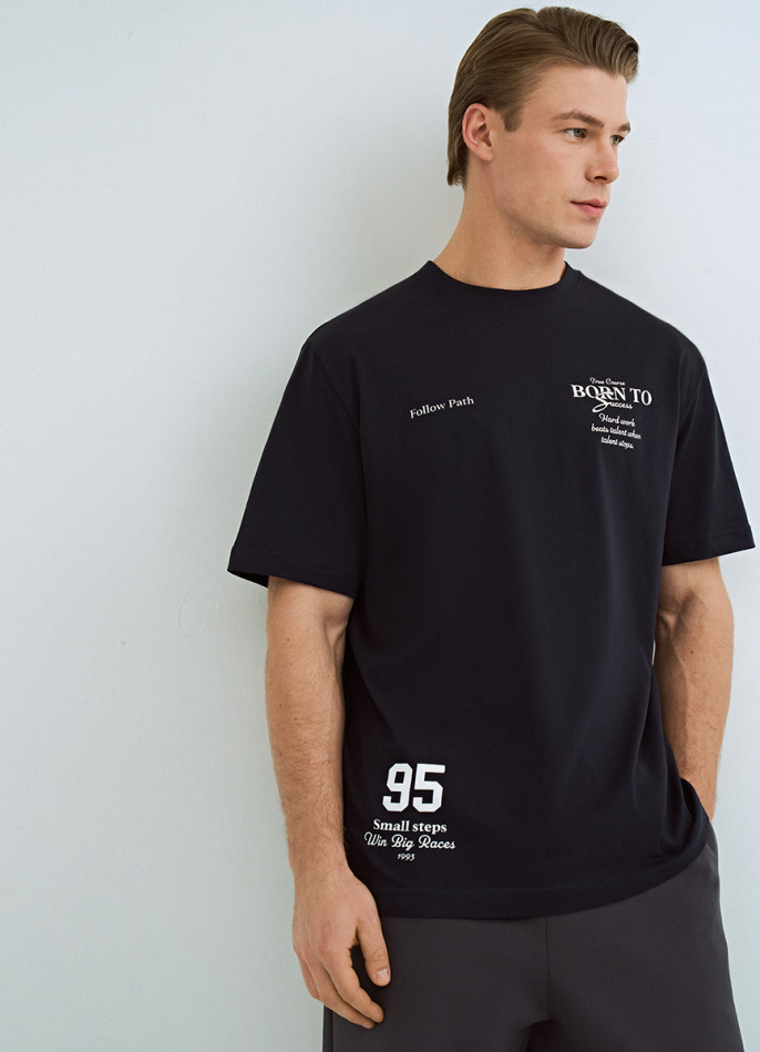 Футболка с принтом