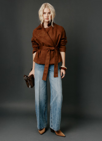 Куртка из искусственной замши с поясом