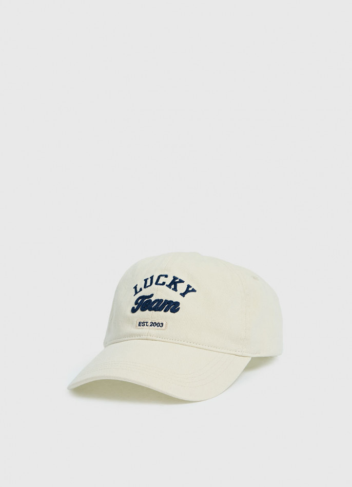 Бейсболка с вышивкой