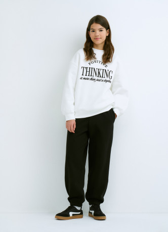 Свитшот с вышивкой для девочек