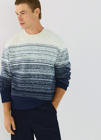 Джемпер с эффектом градиента