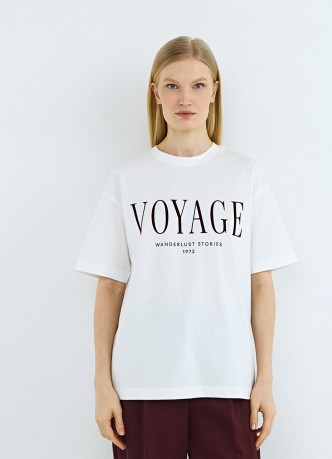 Футболка с цветочным принтом