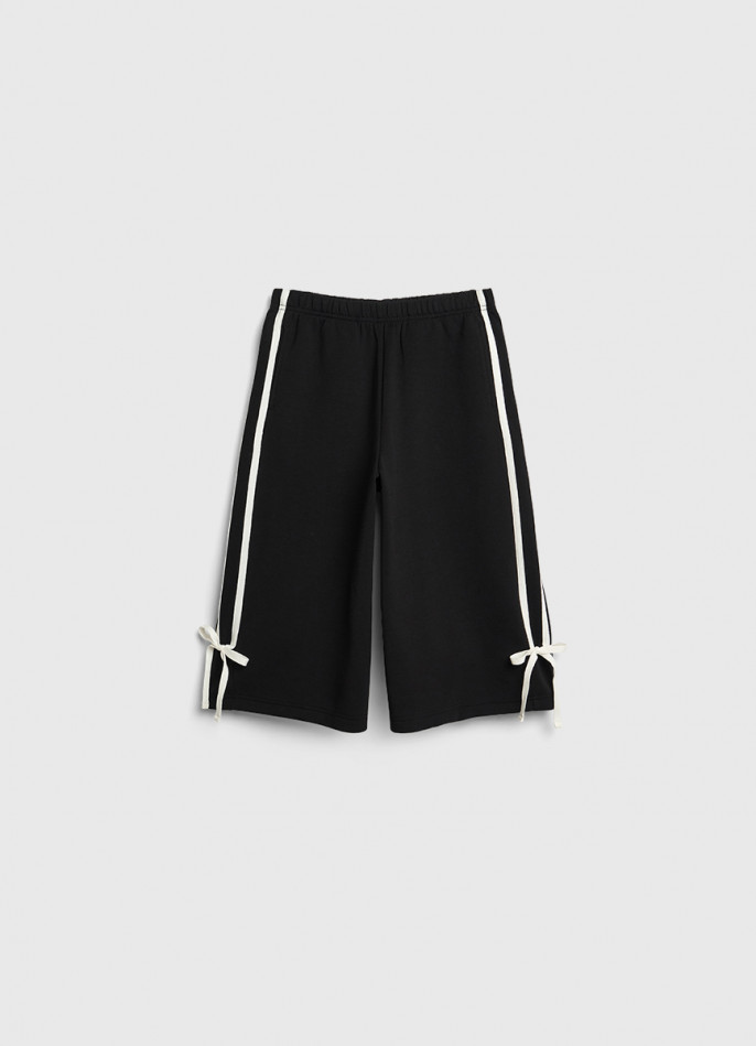 Шорты с контрастными бантами для девочек