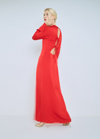 Сатиновое платье с завязками на спине