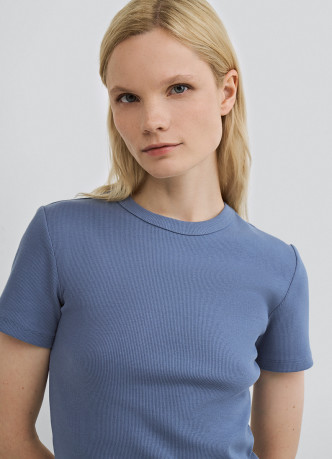 Футболка в рубчик